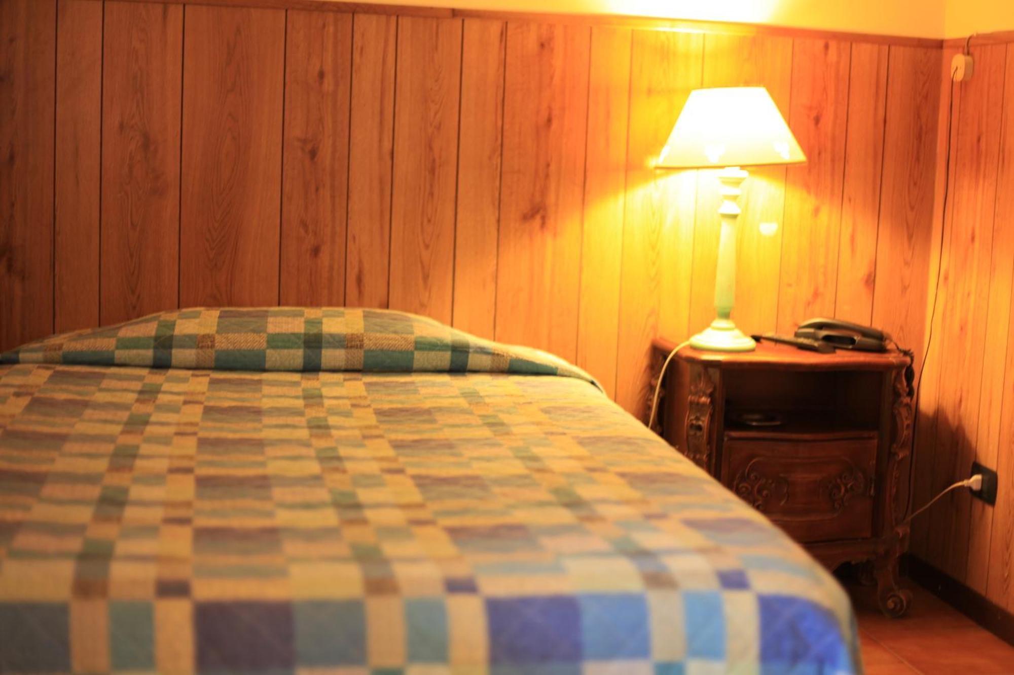 Albergo Il Cochino Montale  Phòng bức ảnh