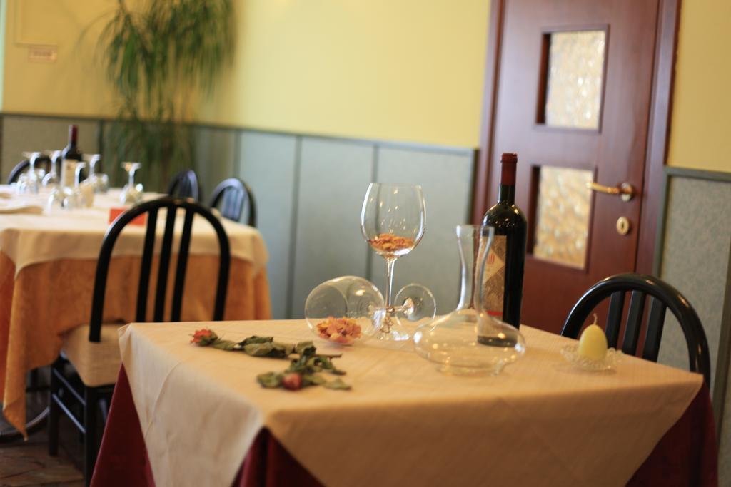 Albergo Il Cochino Montale  Ngoại thất bức ảnh