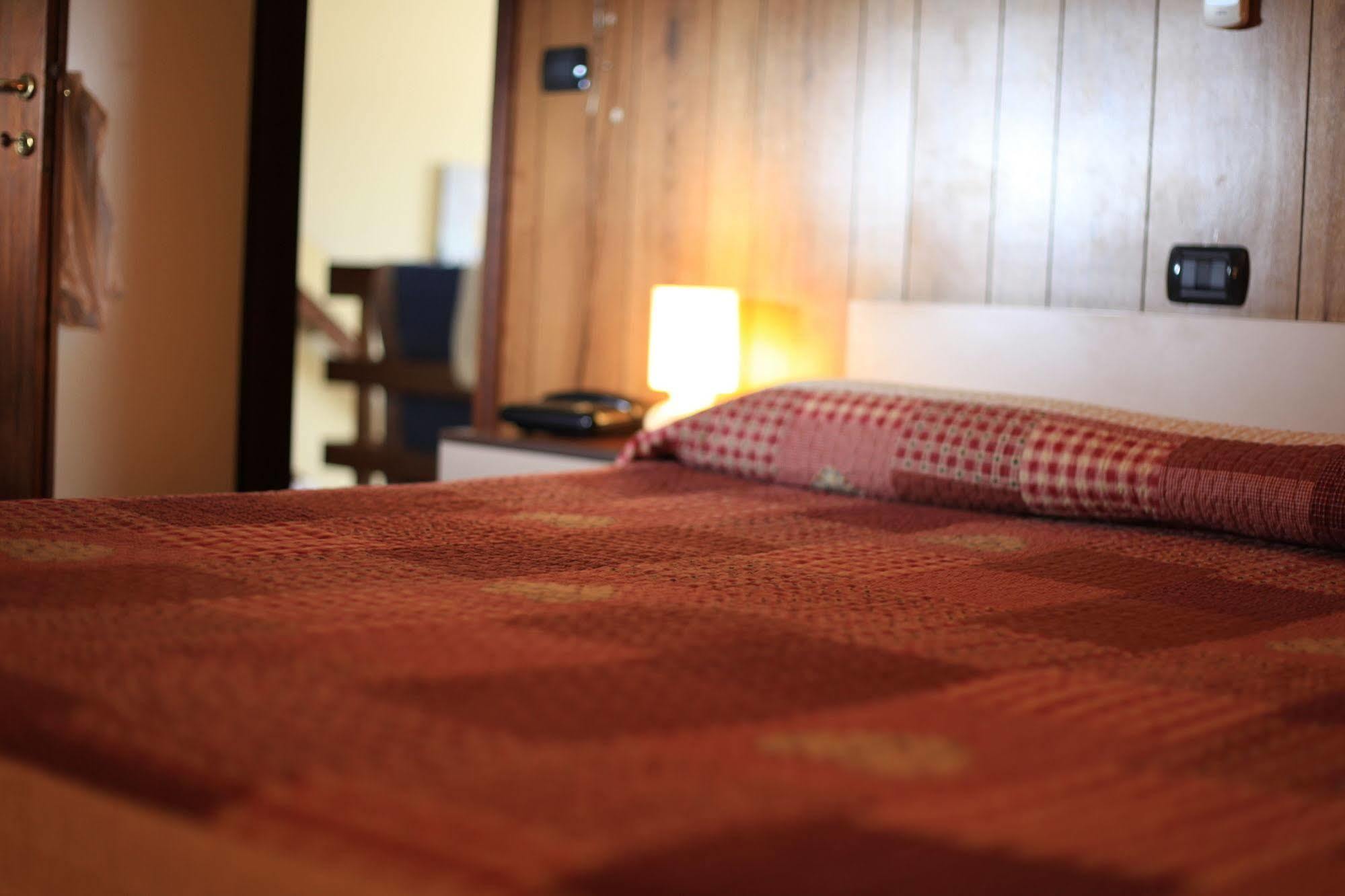 Albergo Il Cochino Montale  Ngoại thất bức ảnh